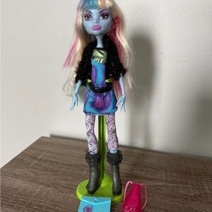 Monster high picture day abbey bominable